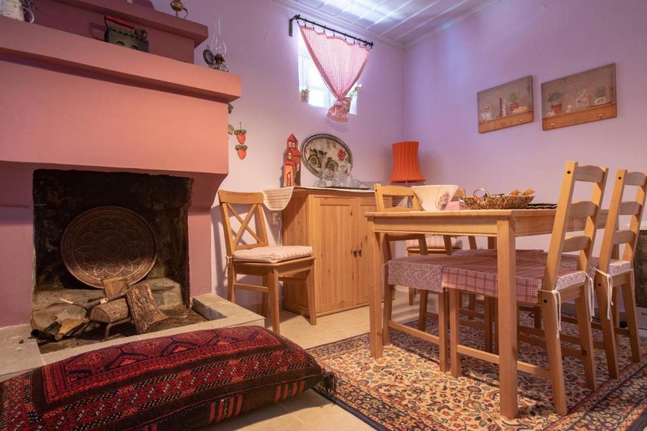 Minodora'S Guesthouse Dikorfo Dış mekan fotoğraf