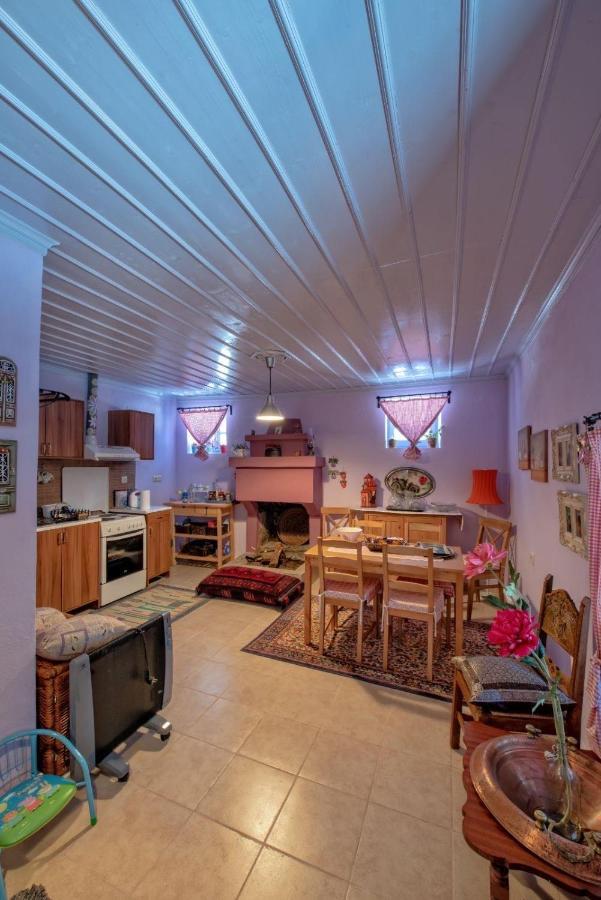 Minodora'S Guesthouse Dikorfo Dış mekan fotoğraf